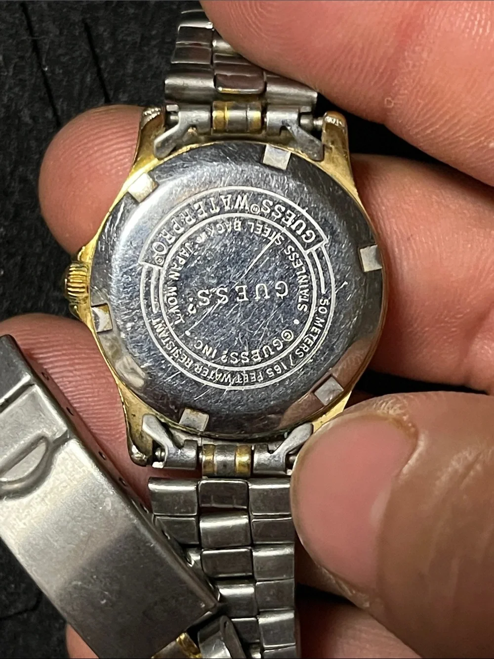 Guess women watch